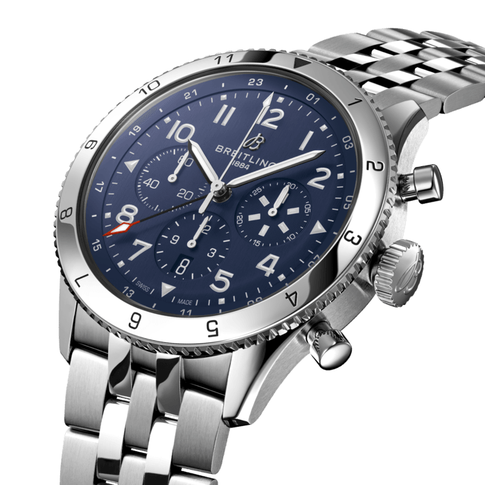 Super AVI B04 Chronograph GMT 46 Tribute to Vought F4U Corsair